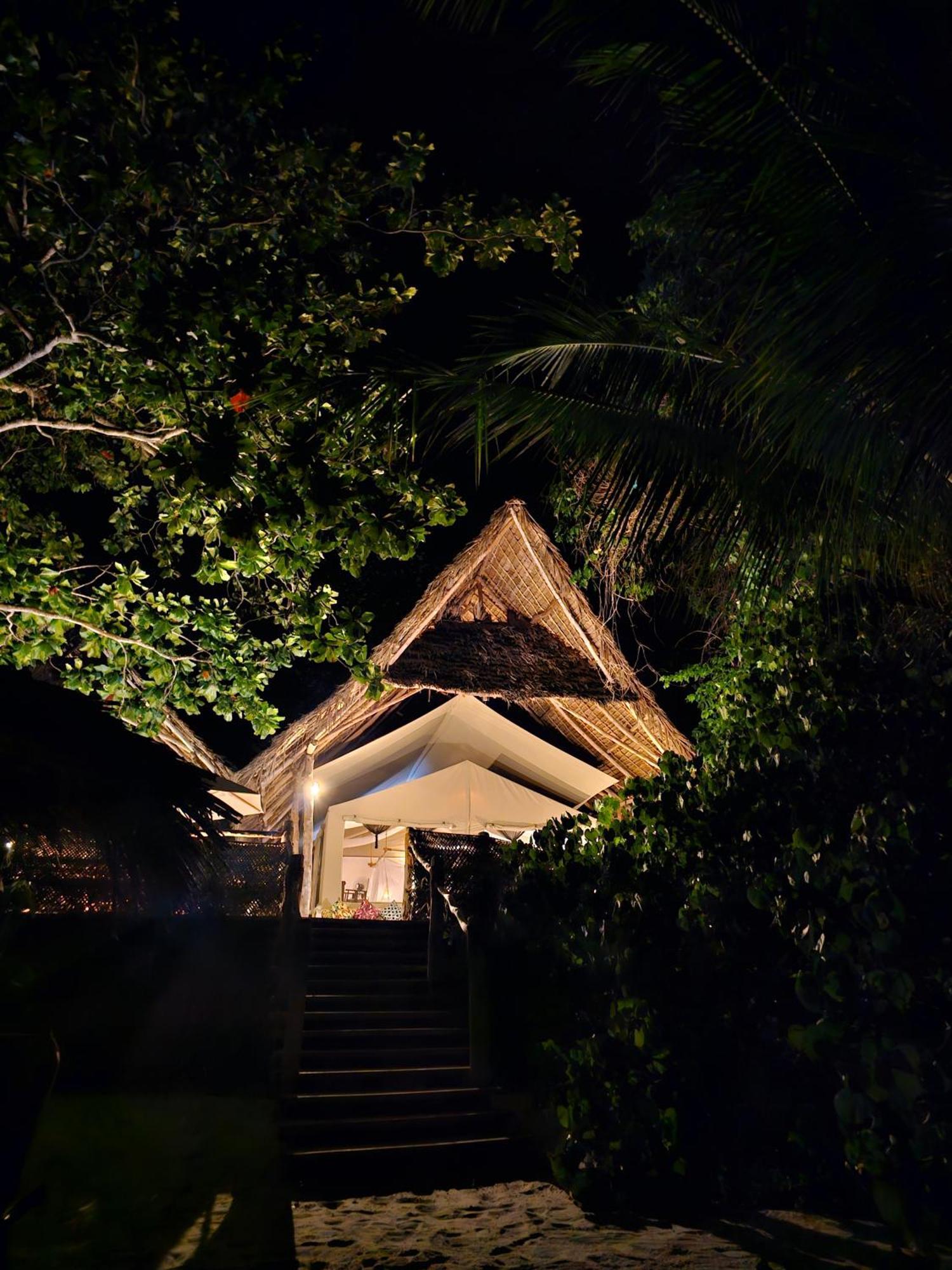 Fundu Lagoon Wambaa Ngoại thất bức ảnh